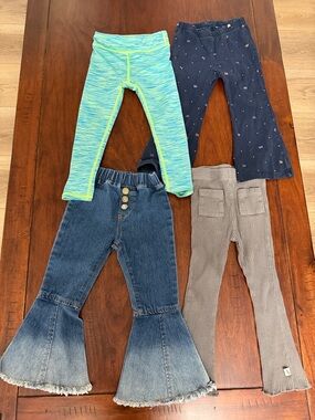 Bundle of Four Pairs of Toddler Girls Pants Size 3T
